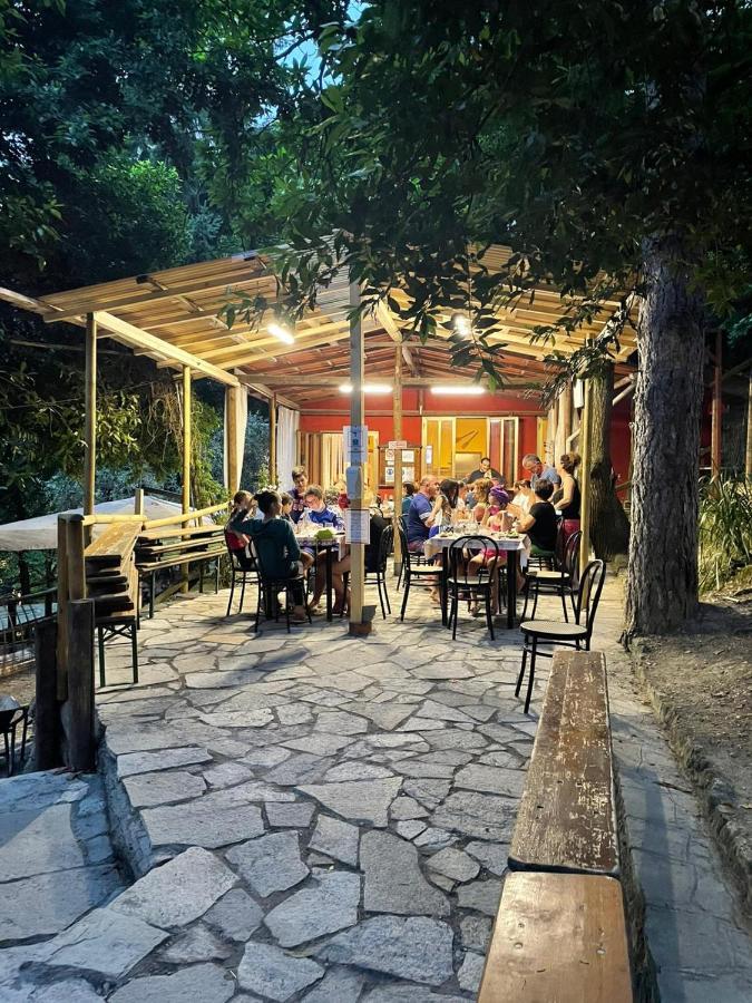 Agricamping Le Terrazze Hotel Orco Feglino Bagian luar foto